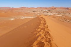 deadvlei-namibia-sonnenaufgang-duenen-sand-04
