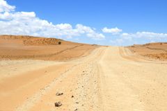 Unbefestigte Straße in Namibia